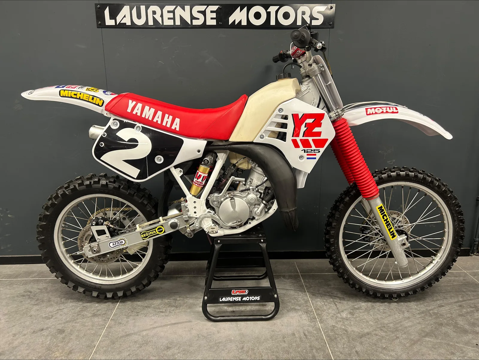 Yamaha YZ 125 (1987) — foto 1