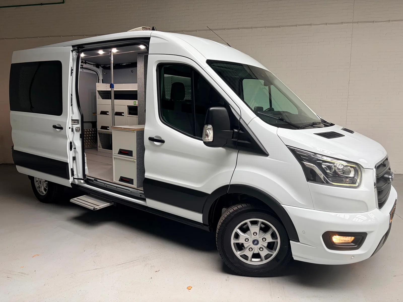 Ford Transit (2021) — foto 1