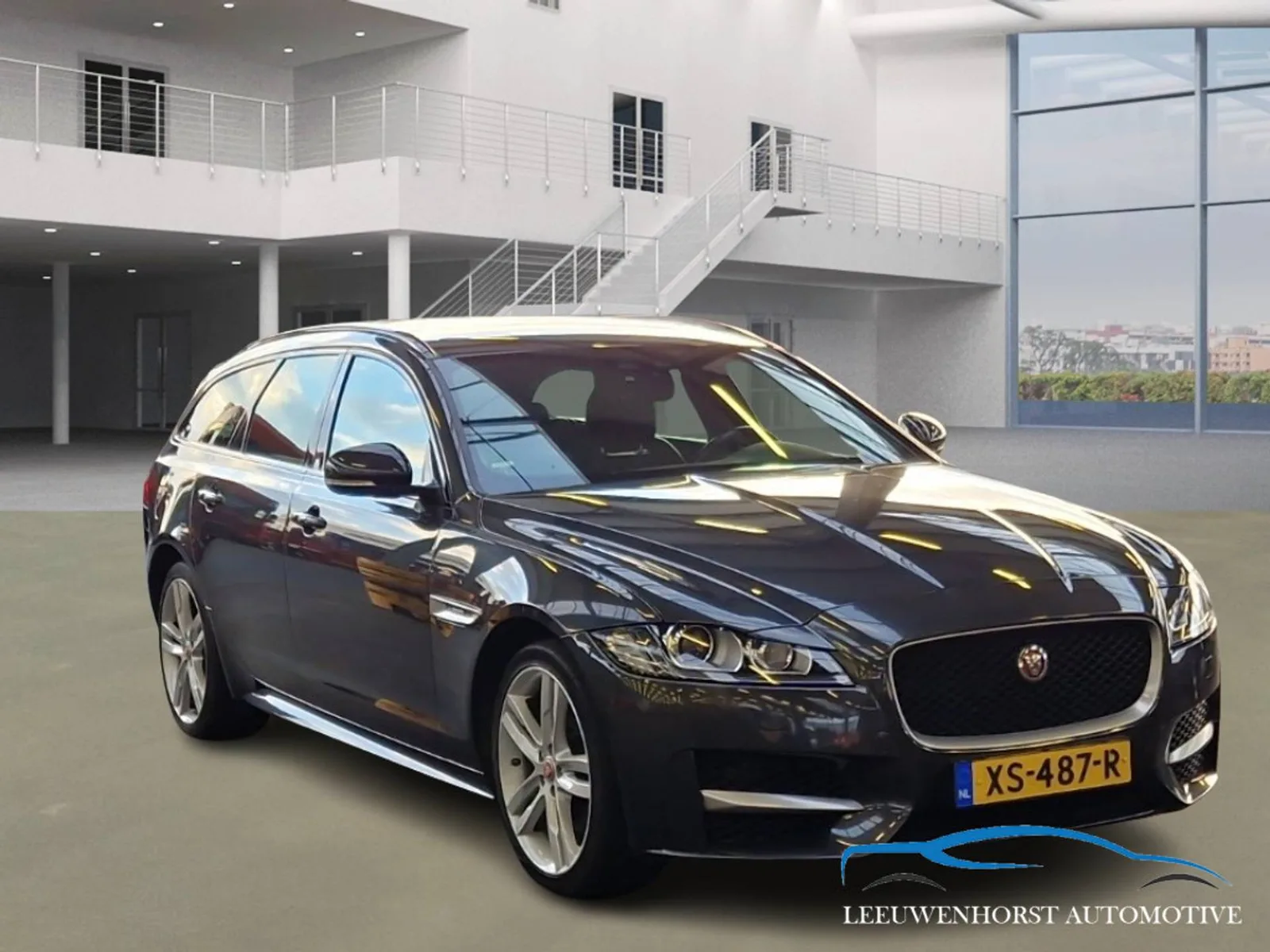 Jaguar XF (2019) — foto 1