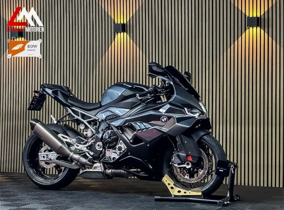 BMW S 1000 RR (2026) — foto 1