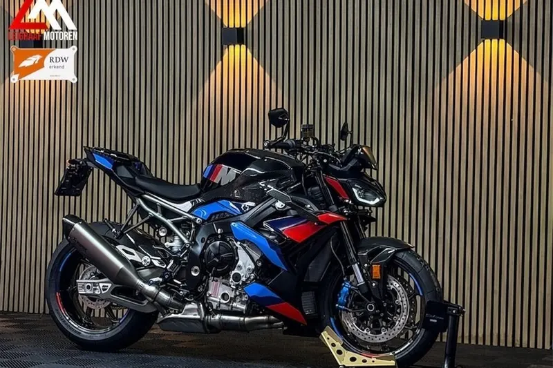 BMW M 1000 R (2026)