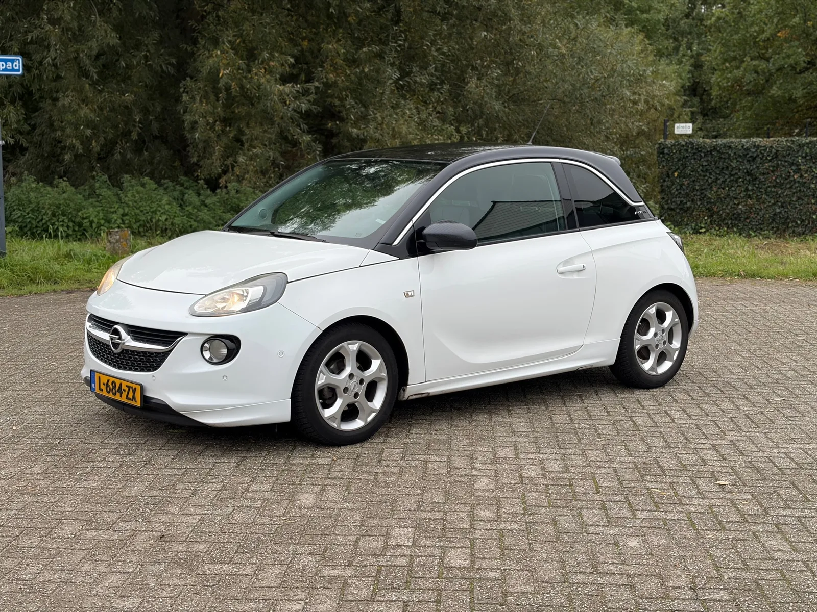 Opel Adam (2013) — foto 1