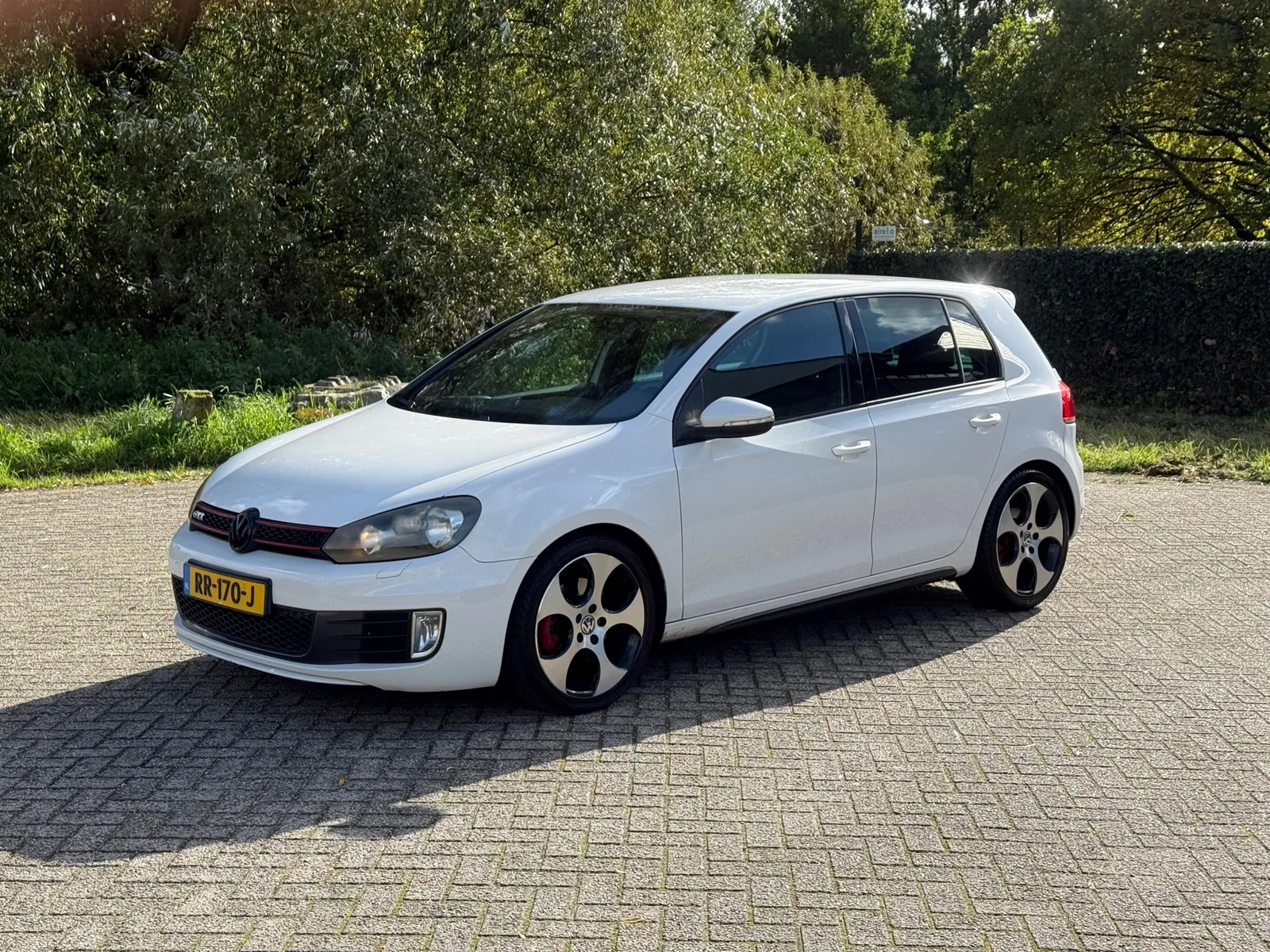 Volkswagen Golf (2011) — foto 1