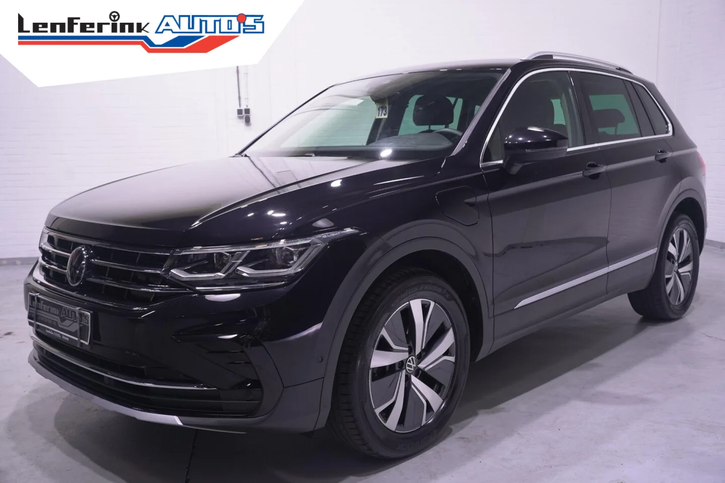 Volkswagen Tiguan (2022) — foto 1