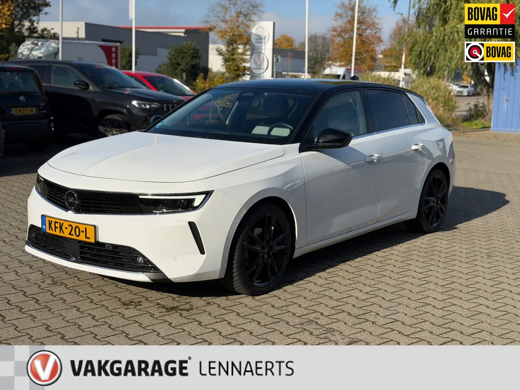 Opel Astra (2023) — foto 1