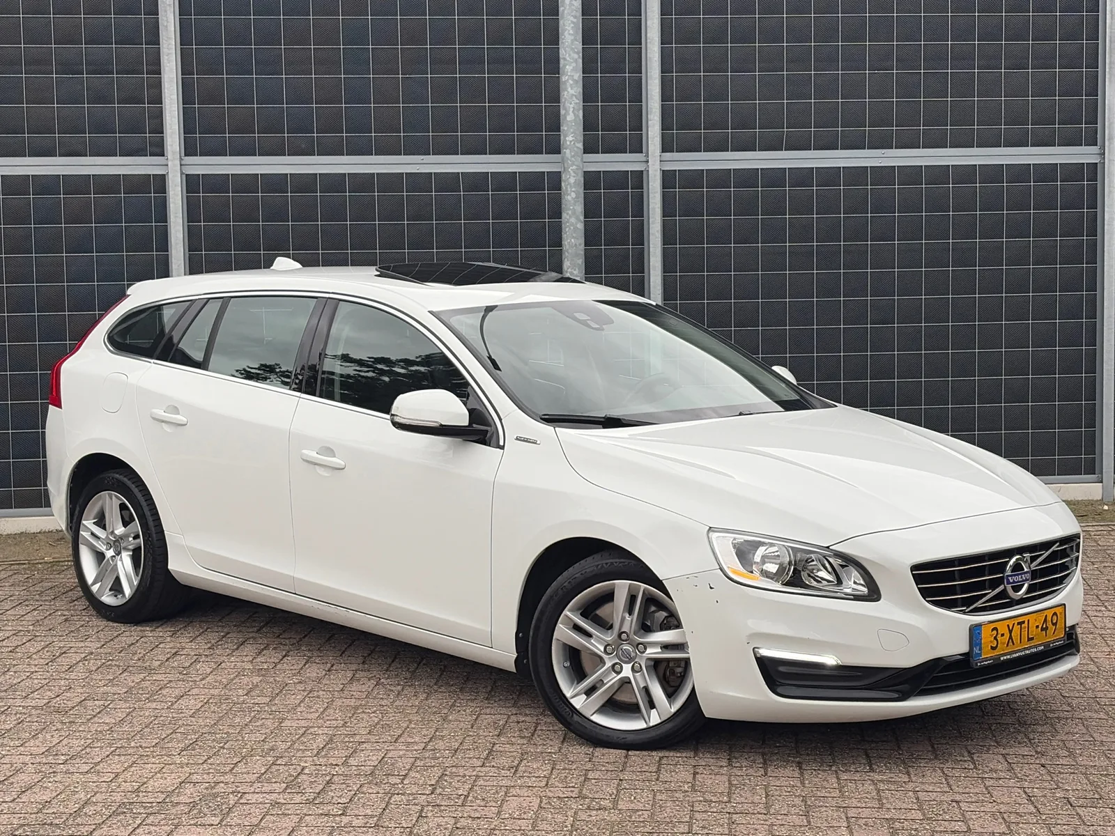 Volvo V60 (2014) — foto 1