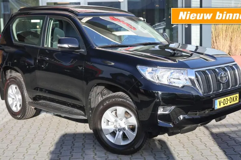 Toyota Land Cruiser (2024)