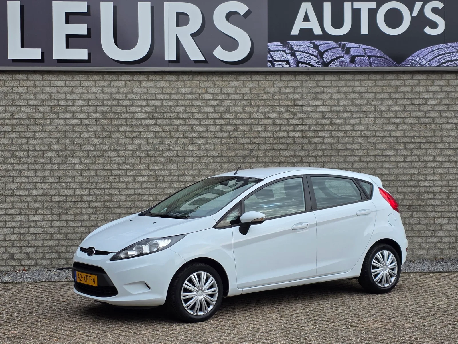 Ford Fiesta (2012) — foto 1