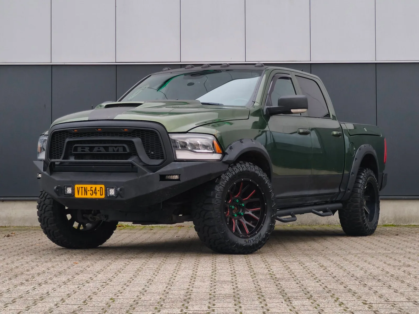 Dodge RAM (2016) — foto 1