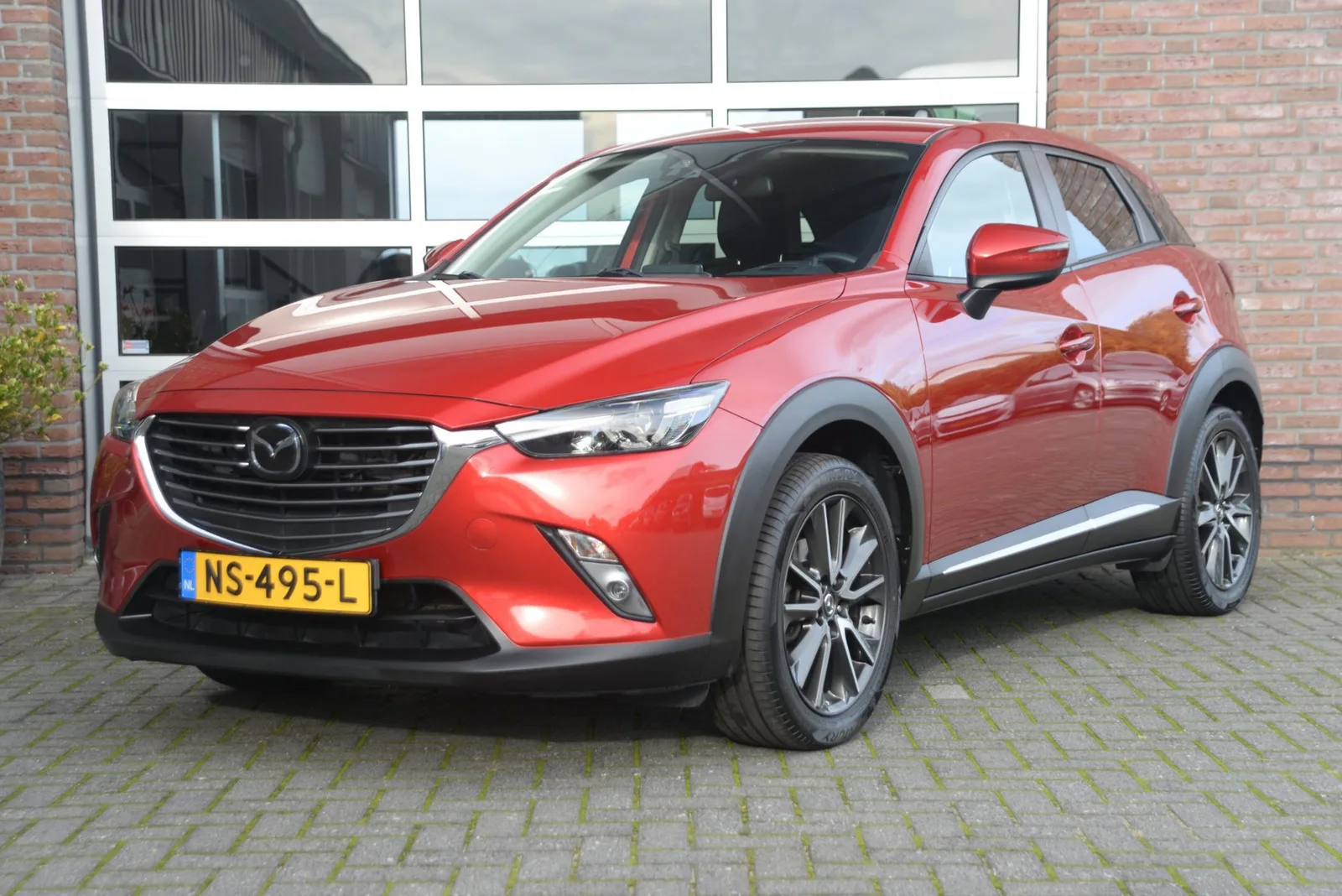 Mazda CX-3 (2017) — foto 1