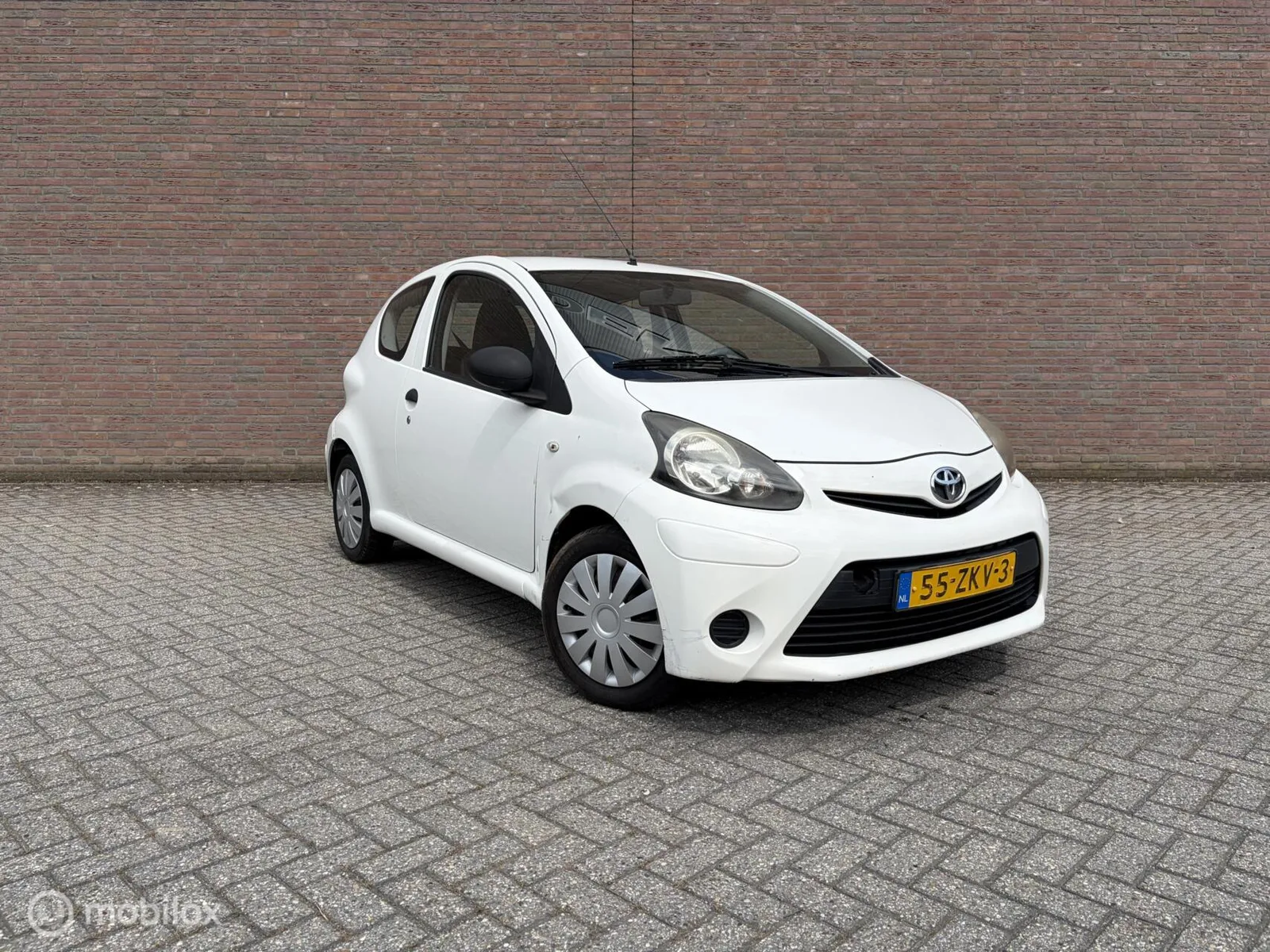 Toyota Aygo (2012) — foto 1