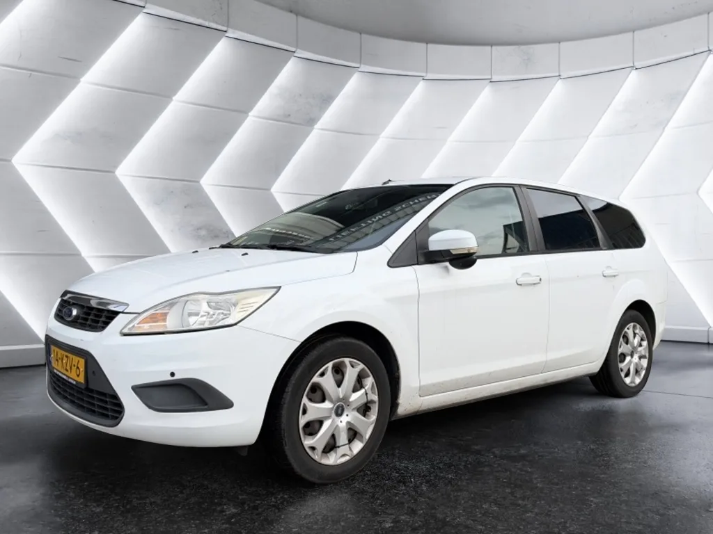 Ford Focus (2010) — foto 1