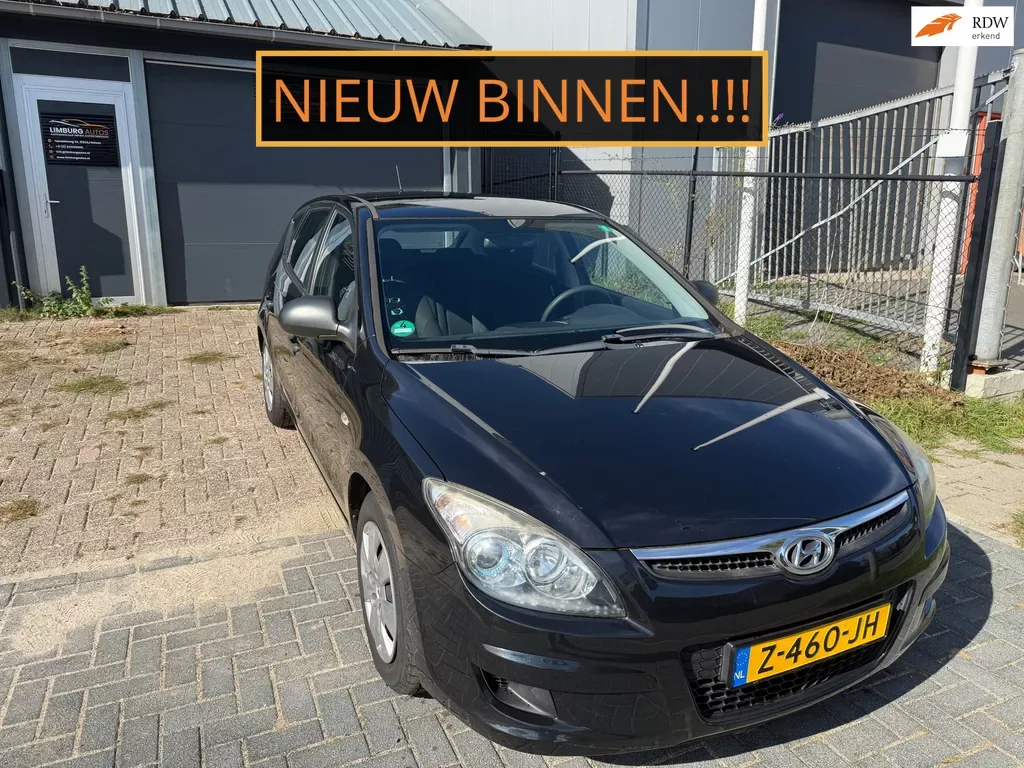 Hyundai i30 (2009) — foto 1
