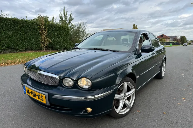 Jaguar X-Type (2001)