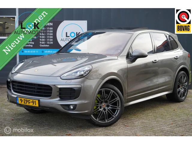 Porsche Cayenne (2015) — foto 1