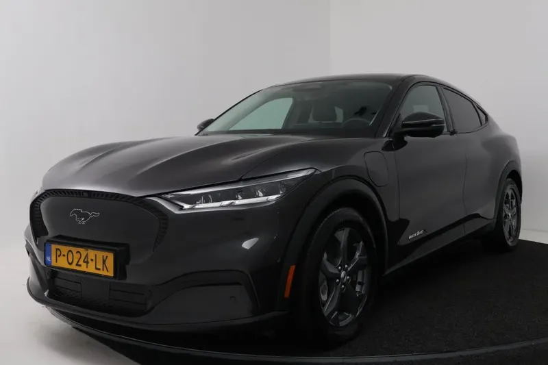 Ford Mustang Mach-E (2022)