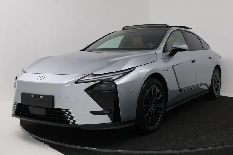 Lexus ES (2026)