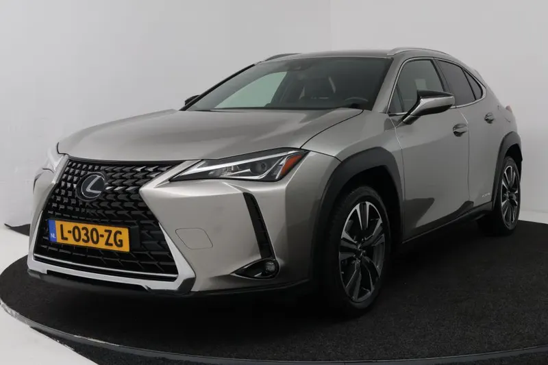 Lexus UX (2019)