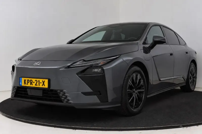 Lexus ES (2026)