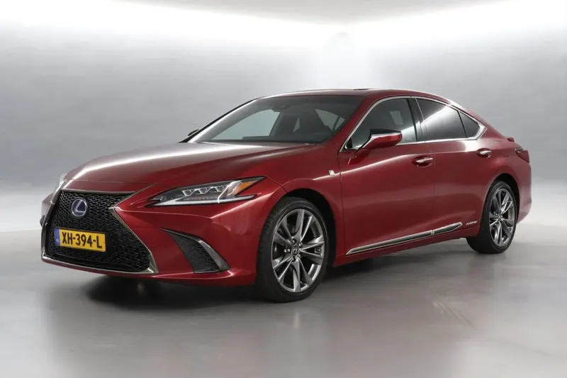 Lexus ES (2019)