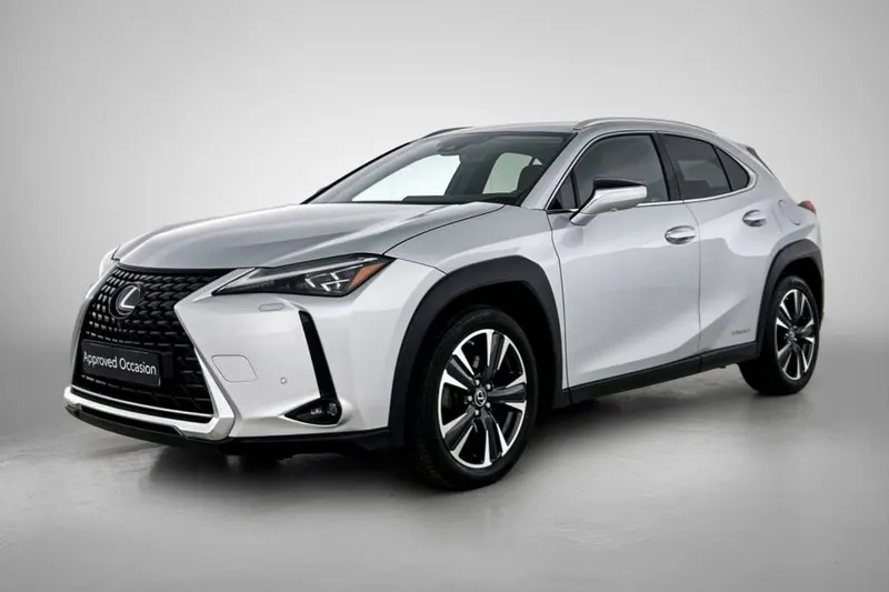 Lexus UX (2022)