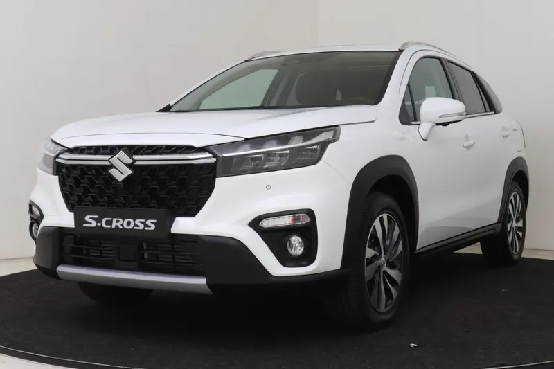 Suzuki S-Cross (2022)