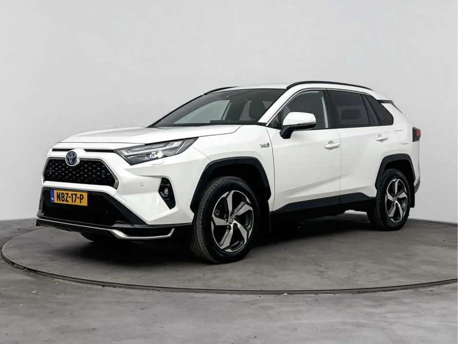 Toyota RAV4 (2022) — foto 1