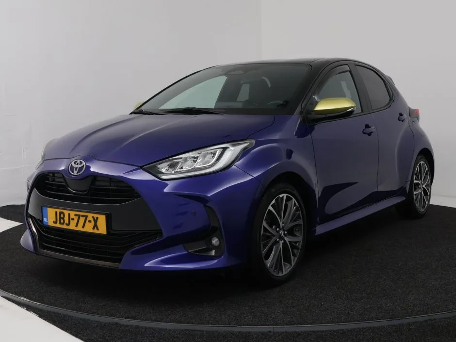 Toyota Yaris (2024) — foto 1
