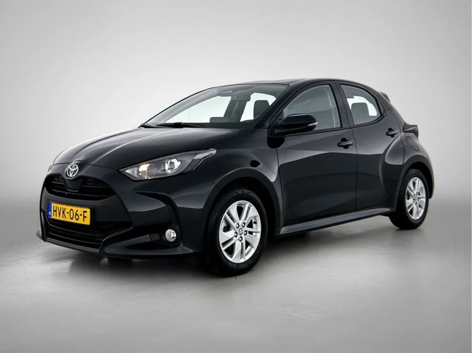 Toyota Yaris (2025) — foto 1