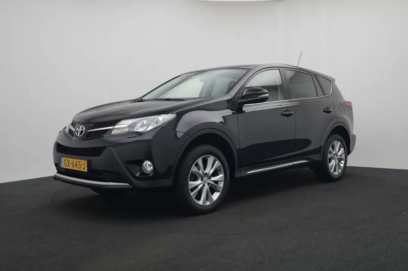 Toyota RAV4 (2015)