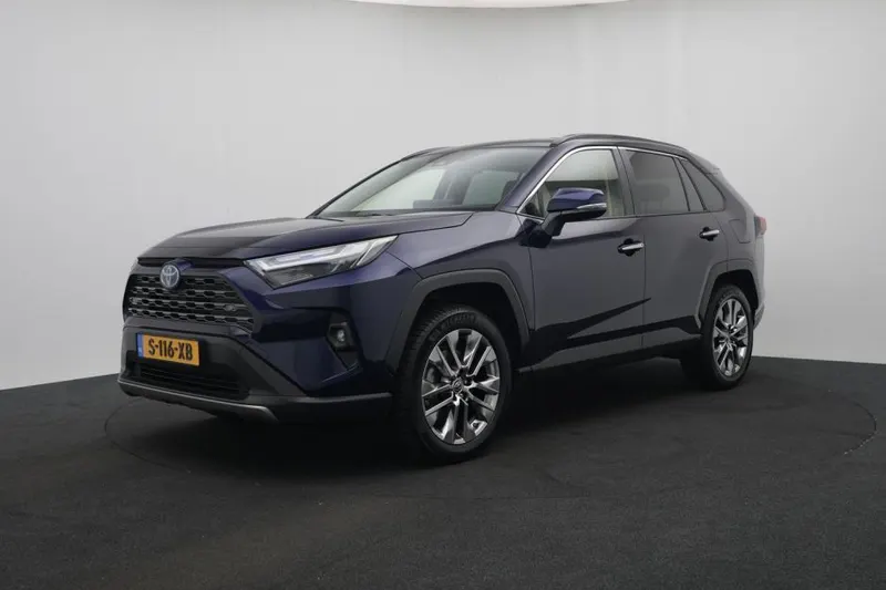 Toyota RAV4 (2023)