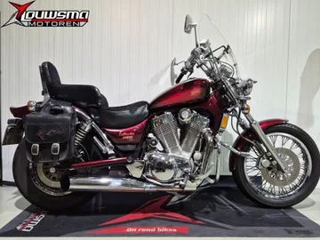 Suzuki VS 1400 Intruder (1992) — foto 1