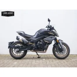 CFMoto 800 NK Advanced (2025) — foto 1