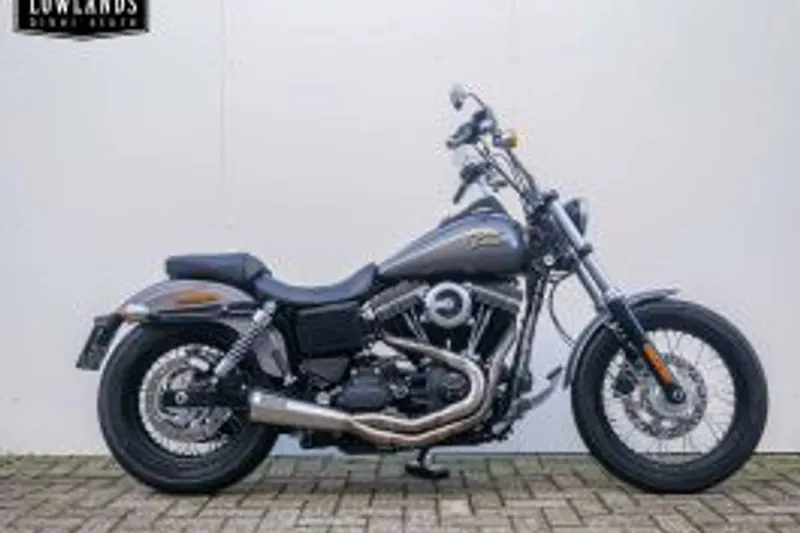 Harley-Davidson Street Bob (2015)
