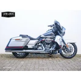 Harley-Davidson CVO Street Glide (2019) — foto 1