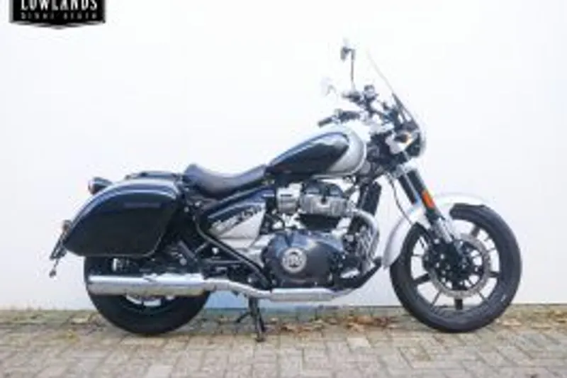 Royal Enfield Super Meteor 650 (2024)