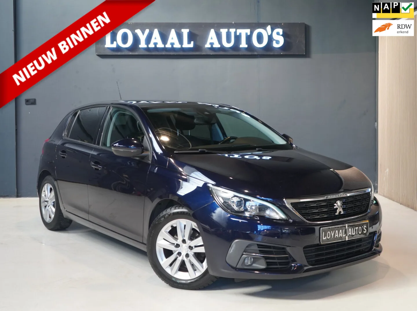 Peugeot 308 (2018) — foto 1