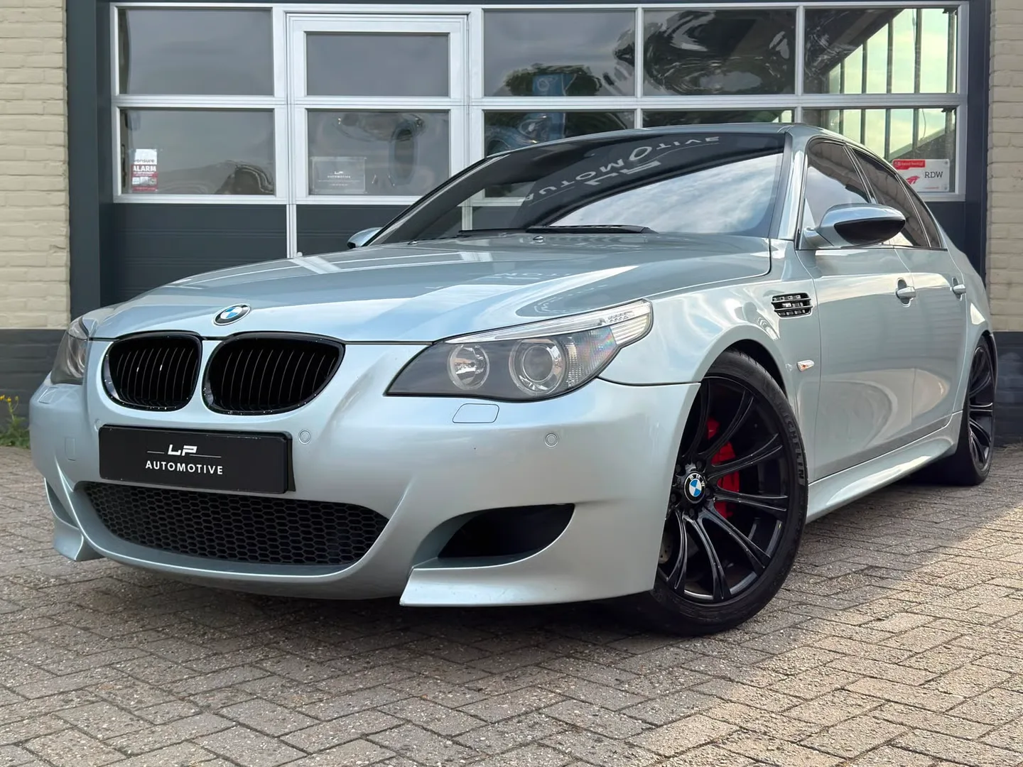 BMW 5-Serie (2005) — foto 1