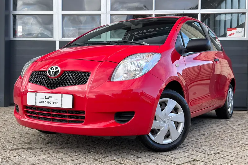 Toyota Yaris (2006)