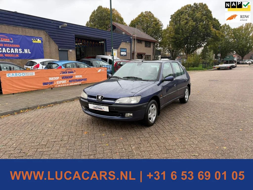 Peugeot 306 (2000) — foto 1