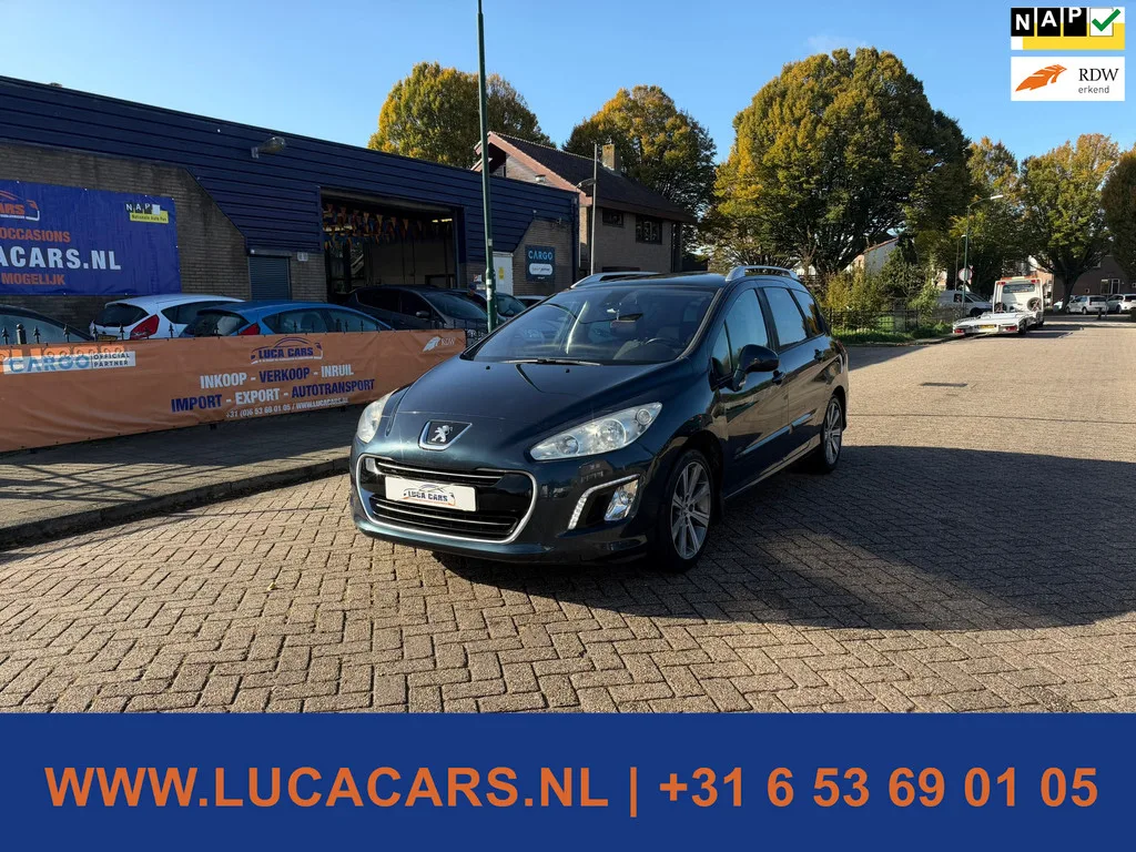 Peugeot 308 (2011) — foto 1