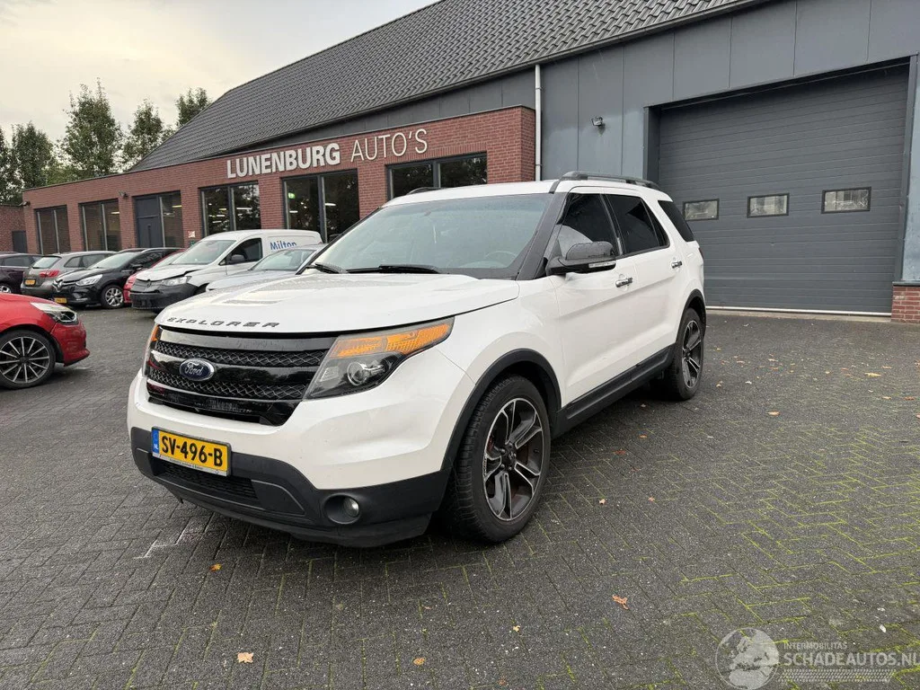 Ford Explorer (2013) — foto 1