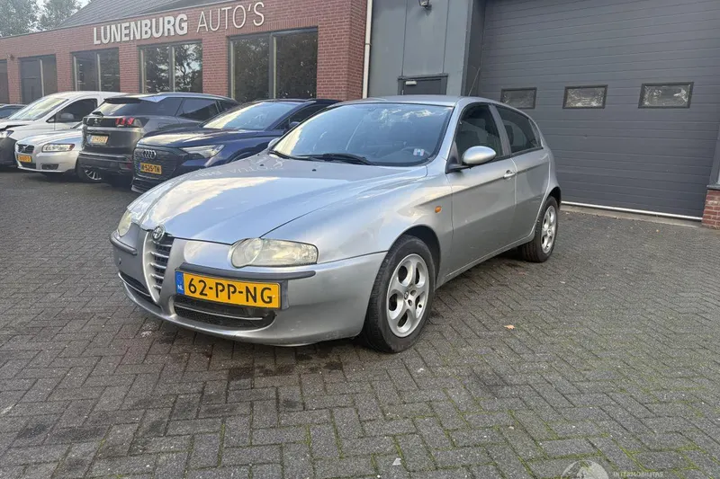 Alfa Romeo 147 (2004)