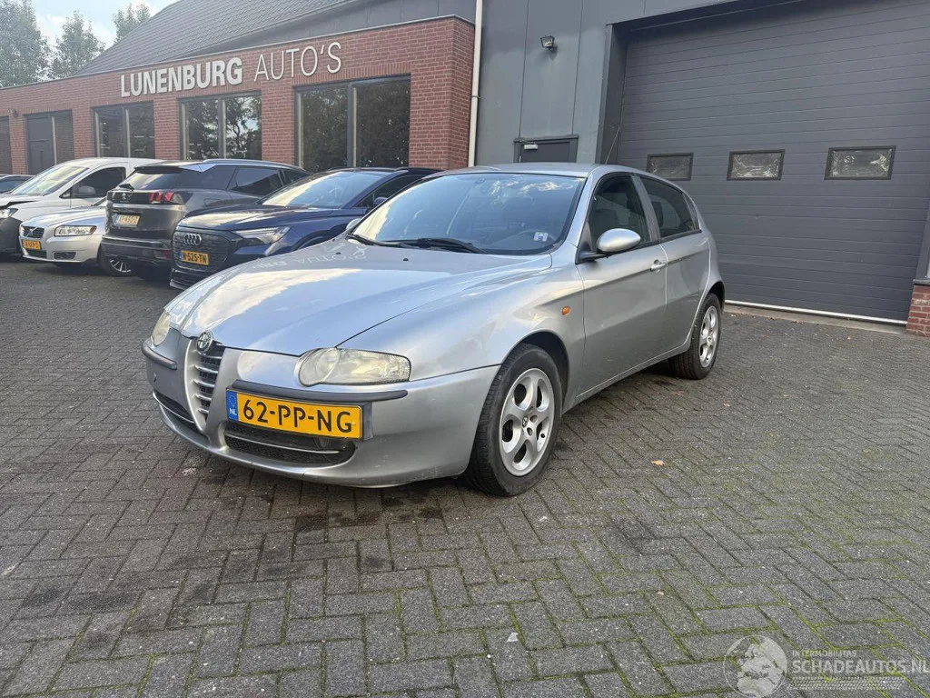 Alfa Romeo 147 (2004) — foto 1