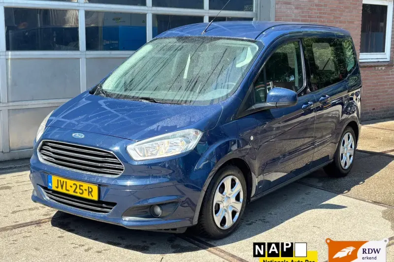 Ford Tourneo Courier (2014)