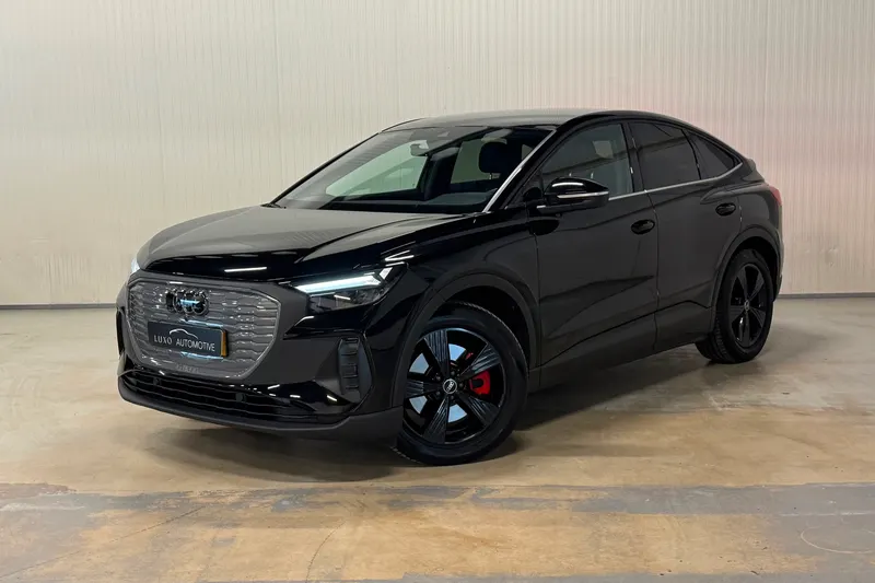 Audi Q4 e-tron (2023)