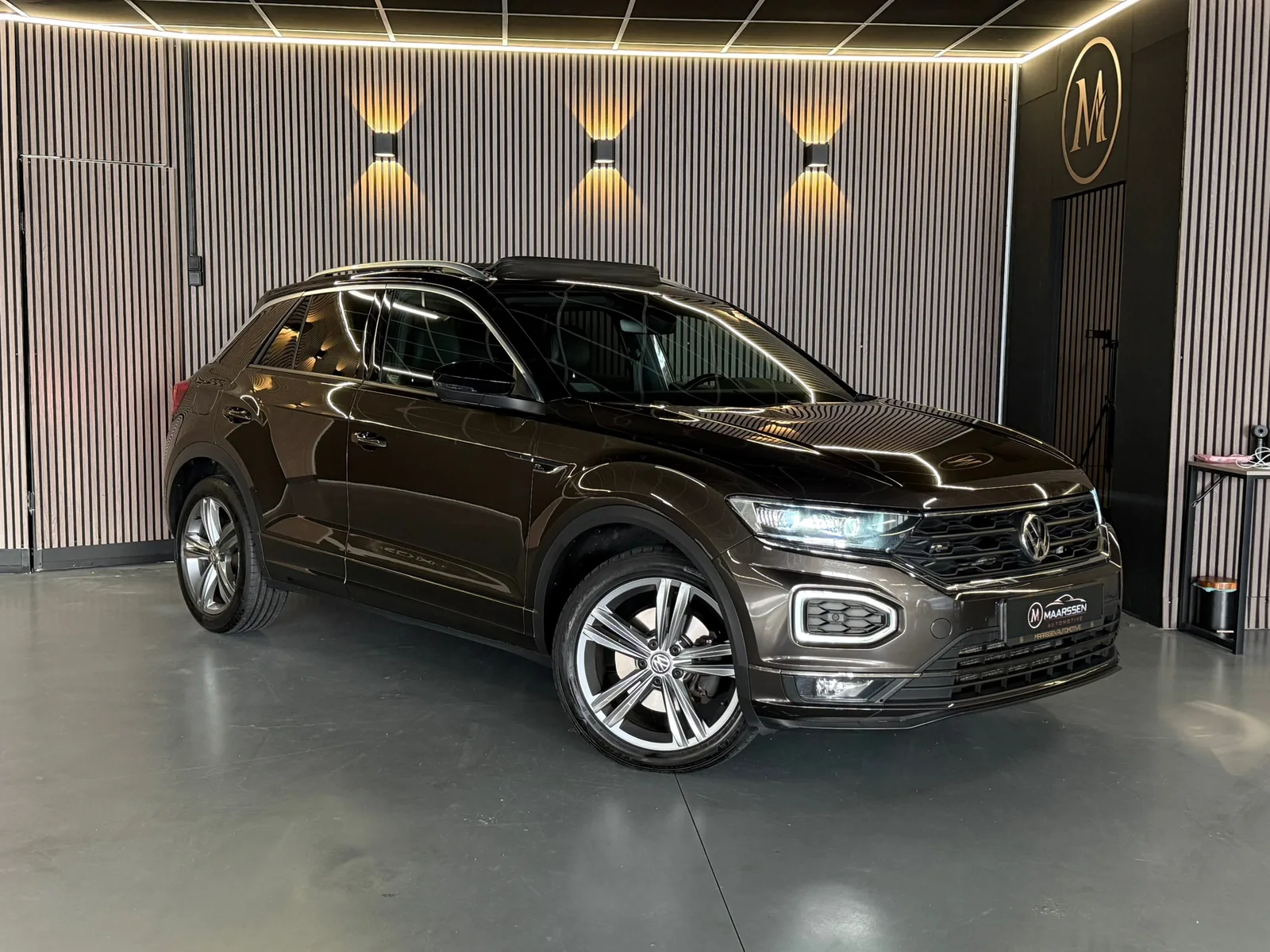 Volkswagen T-Roc (2019) — foto 1