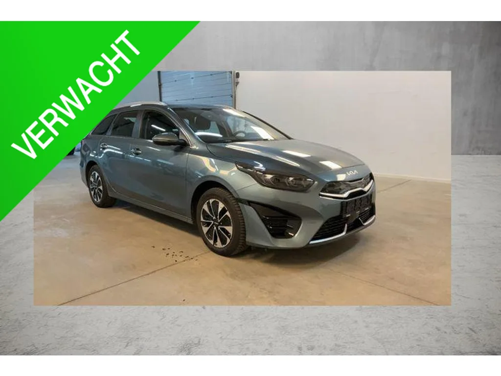 Kia Ceed (2023) — foto 1