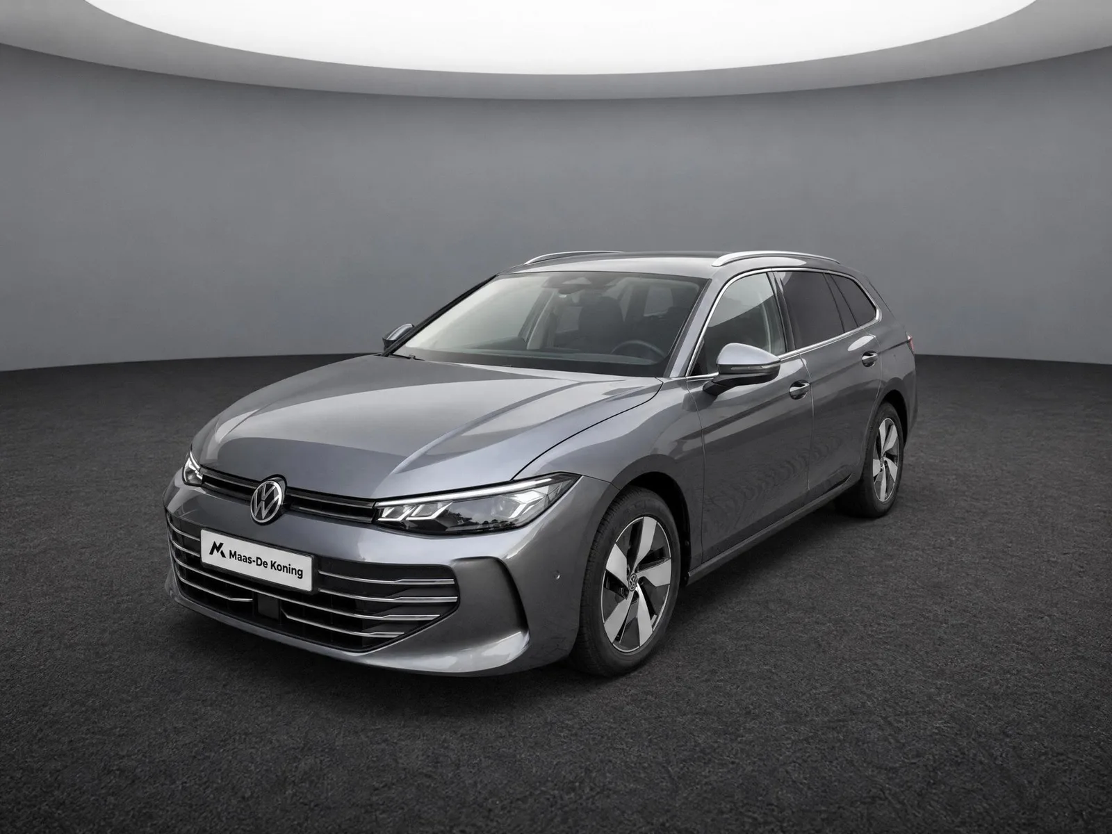 Volkswagen Passat (2024) — foto 1