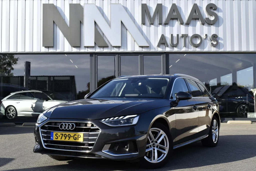 Audi A4 (2023) — foto 1